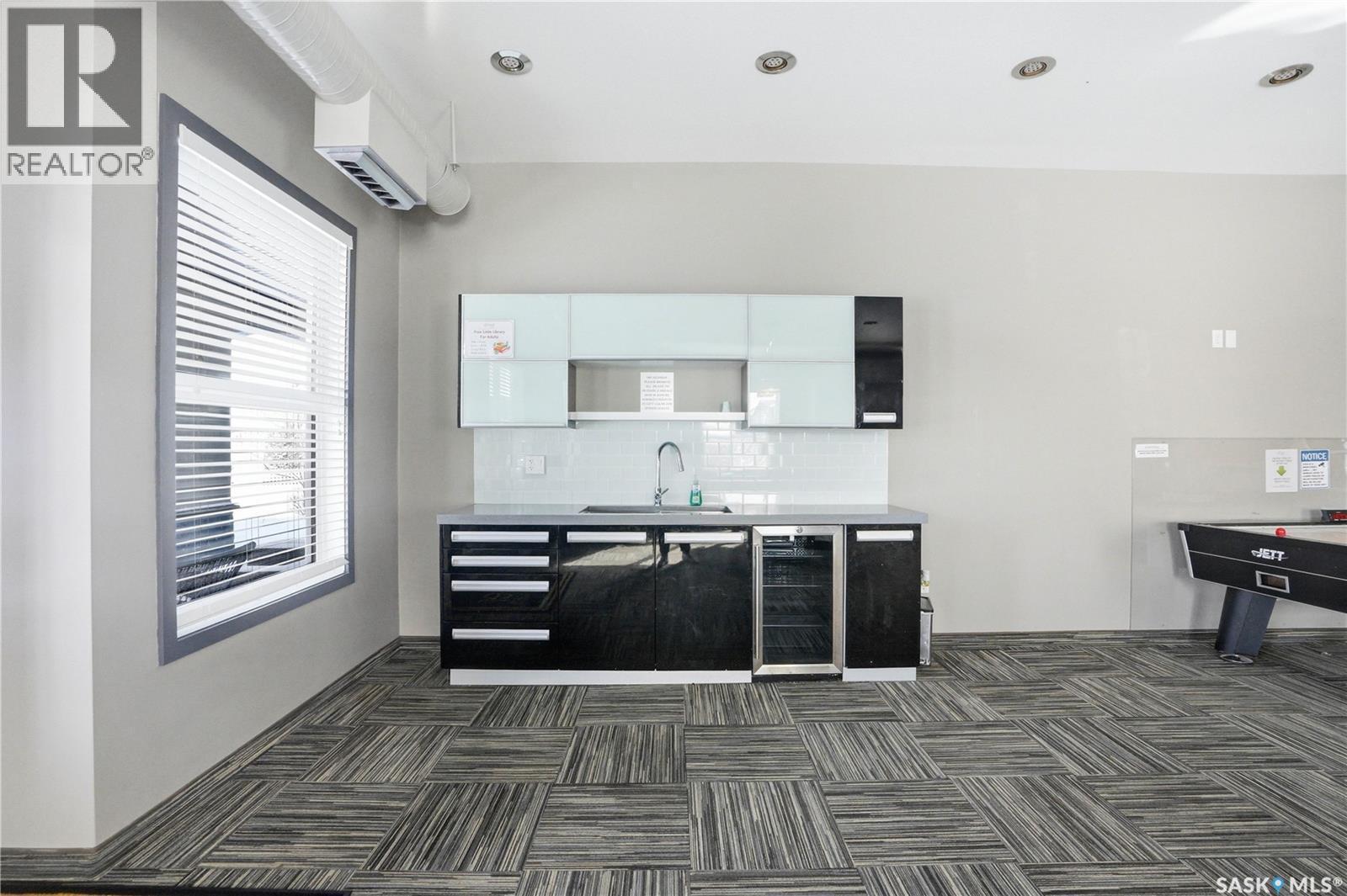 1612 1015 Patrick Crescent, Saskatoon, SK - Indoor Photo Showing Kitchen