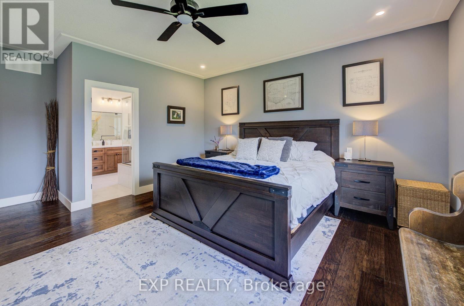 58 Carriage Crossing, Mapleton, ON - Indoor Photo Showing Bedroom