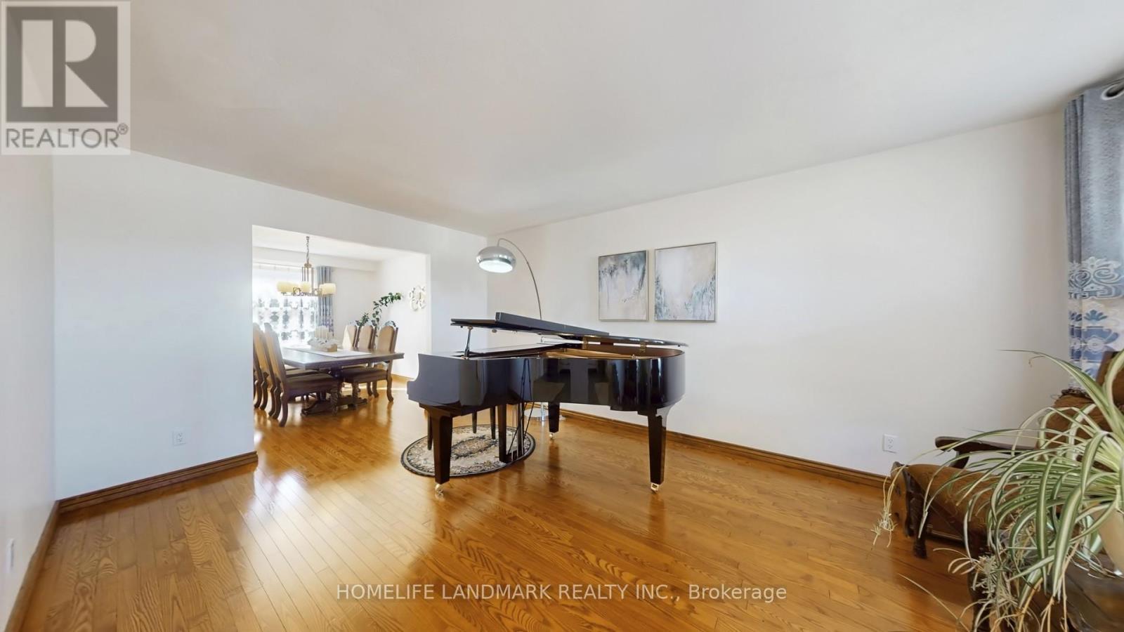 330 Guelph Avenue, Cambridge, ON - Indoor Photo Showing Other Room