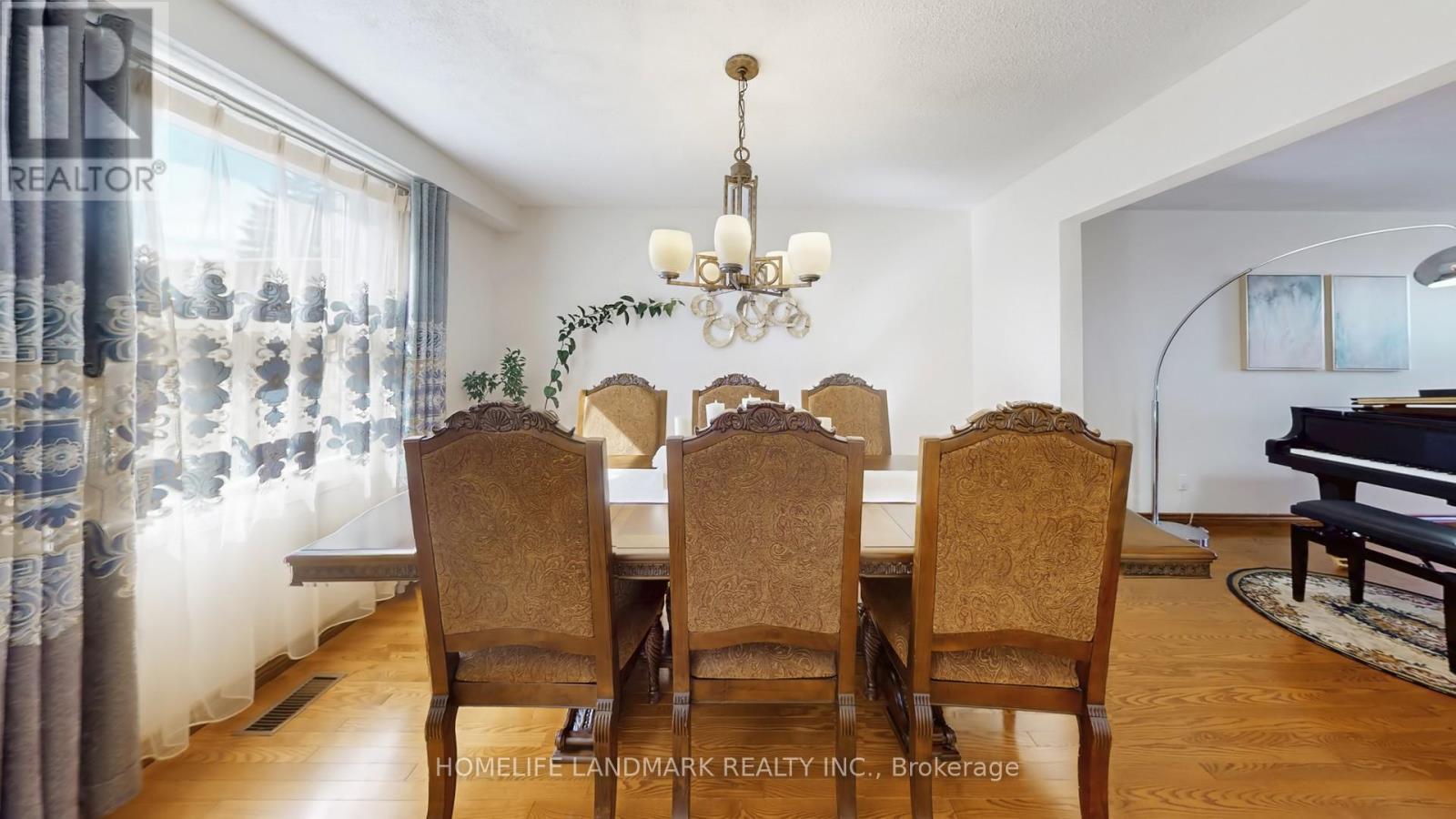 330 Guelph Avenue, Cambridge, ON - Indoor Photo Showing Dining Room