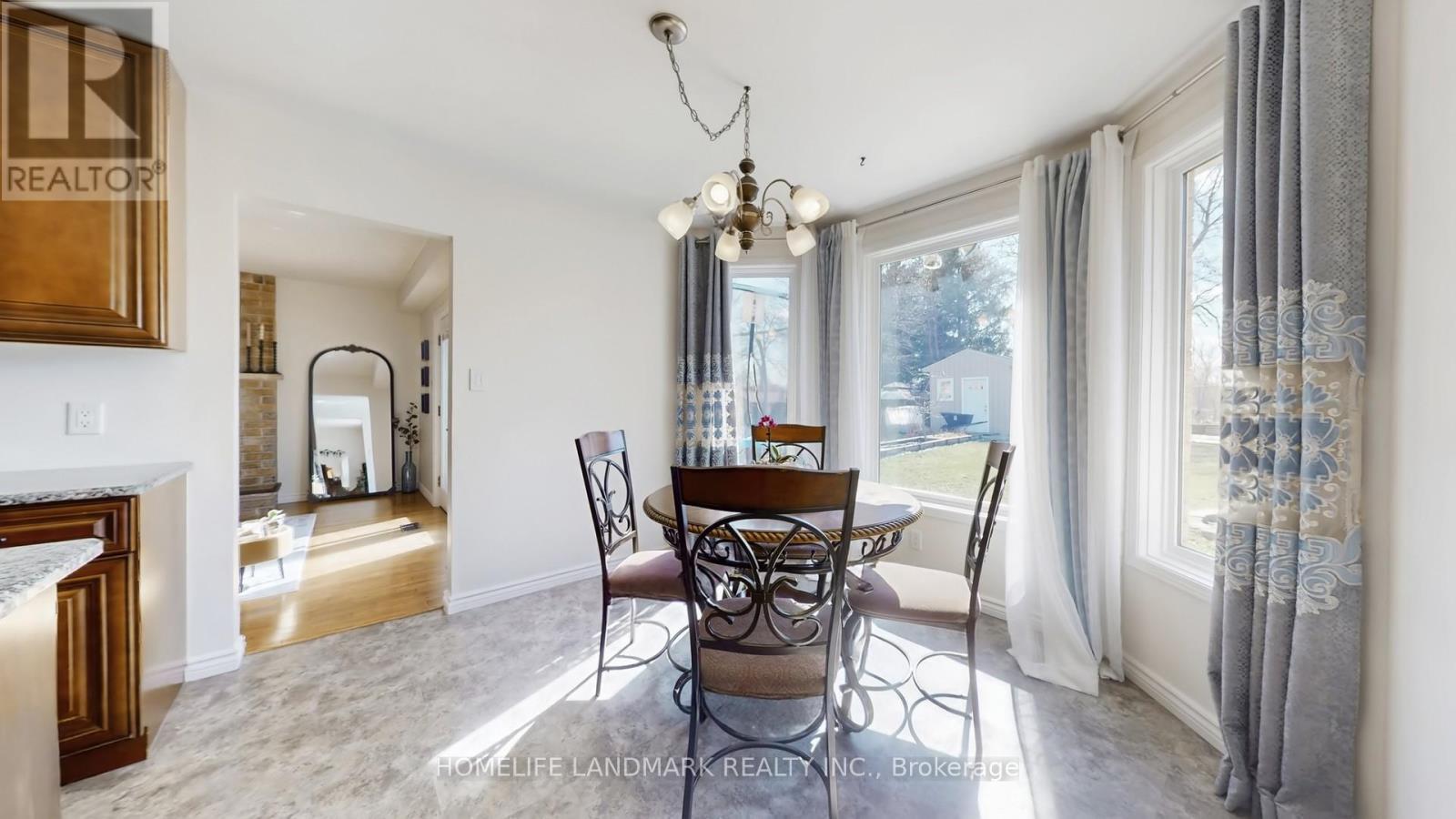330 Guelph Avenue, Cambridge, ON - Indoor Photo Showing Dining Room