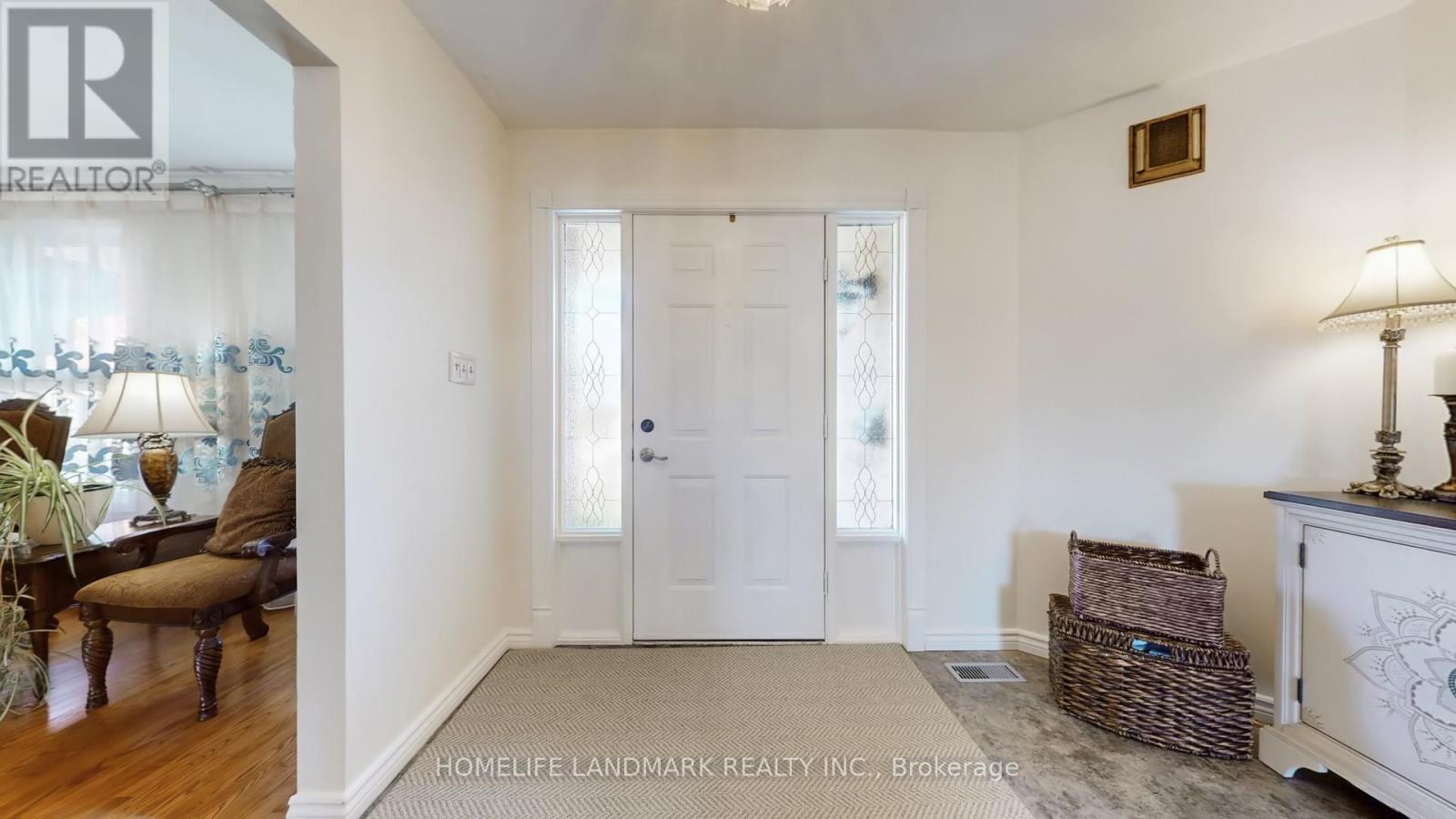 330 Guelph Avenue, Cambridge, ON - Indoor Photo Showing Other Room