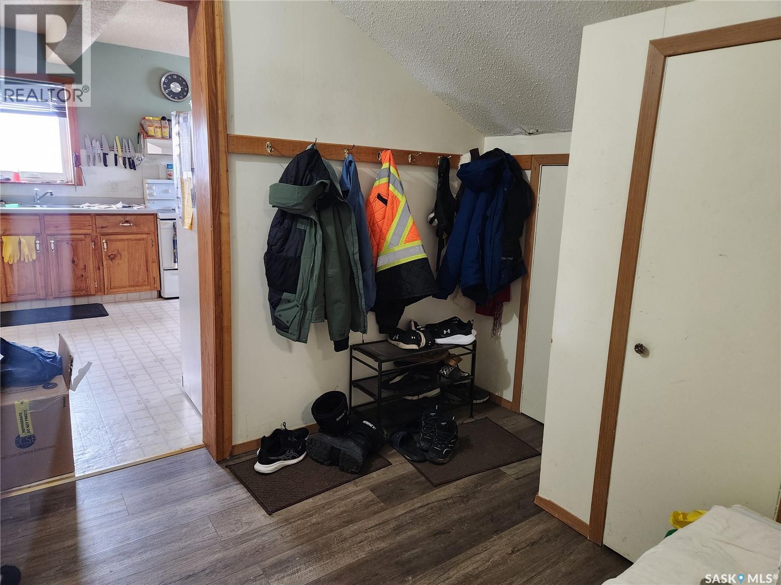 705 Main Street, Zenon Park, SK - Indoor