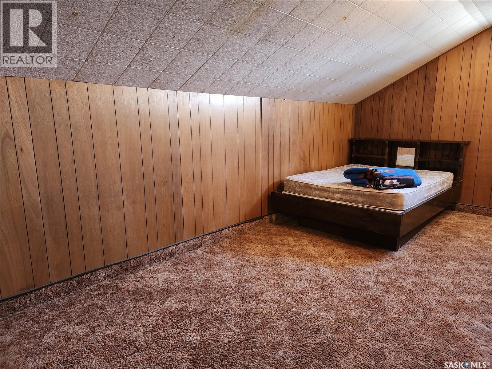 705 Main Street, Zenon Park, SK - Indoor