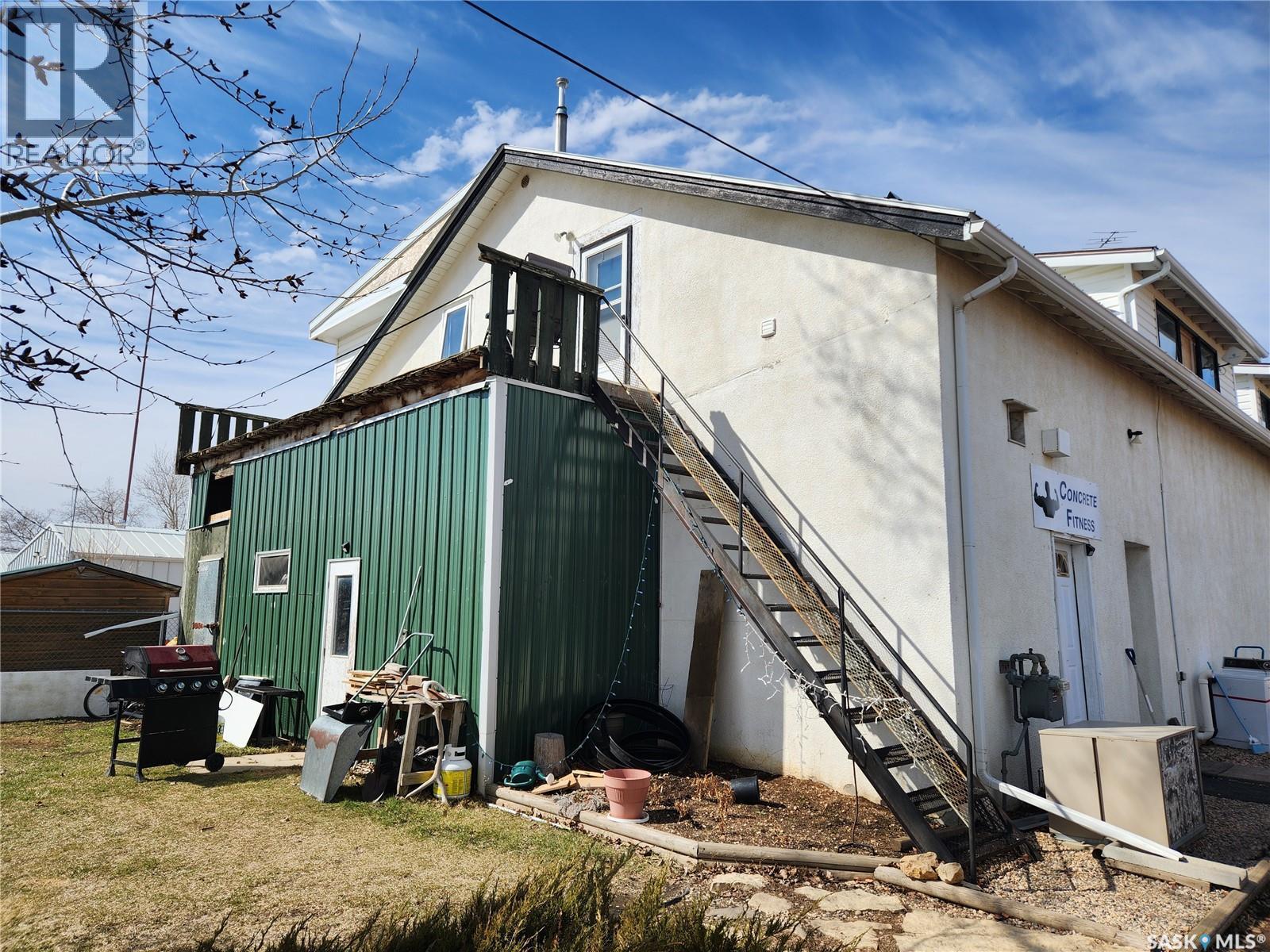 705 Main Street, Zenon Park, SK - Outdoor With Exterior