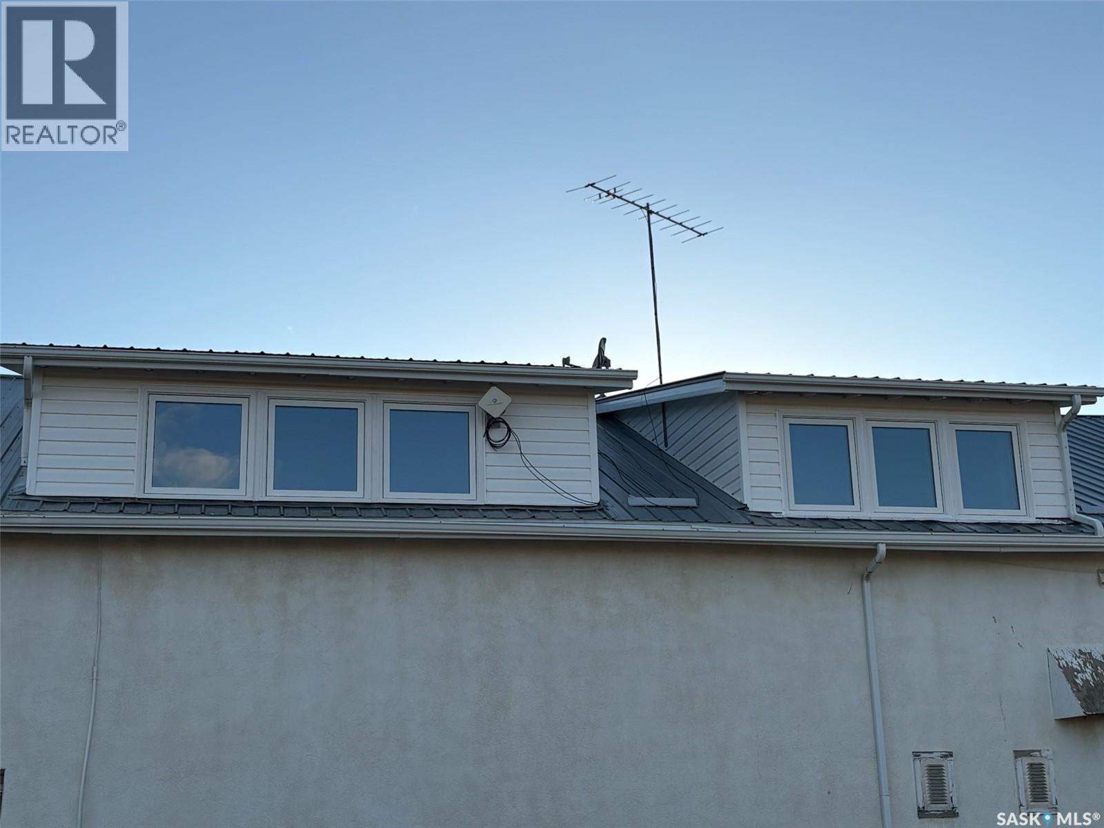 705 Main Street, Zenon Park, SK - Outdoor