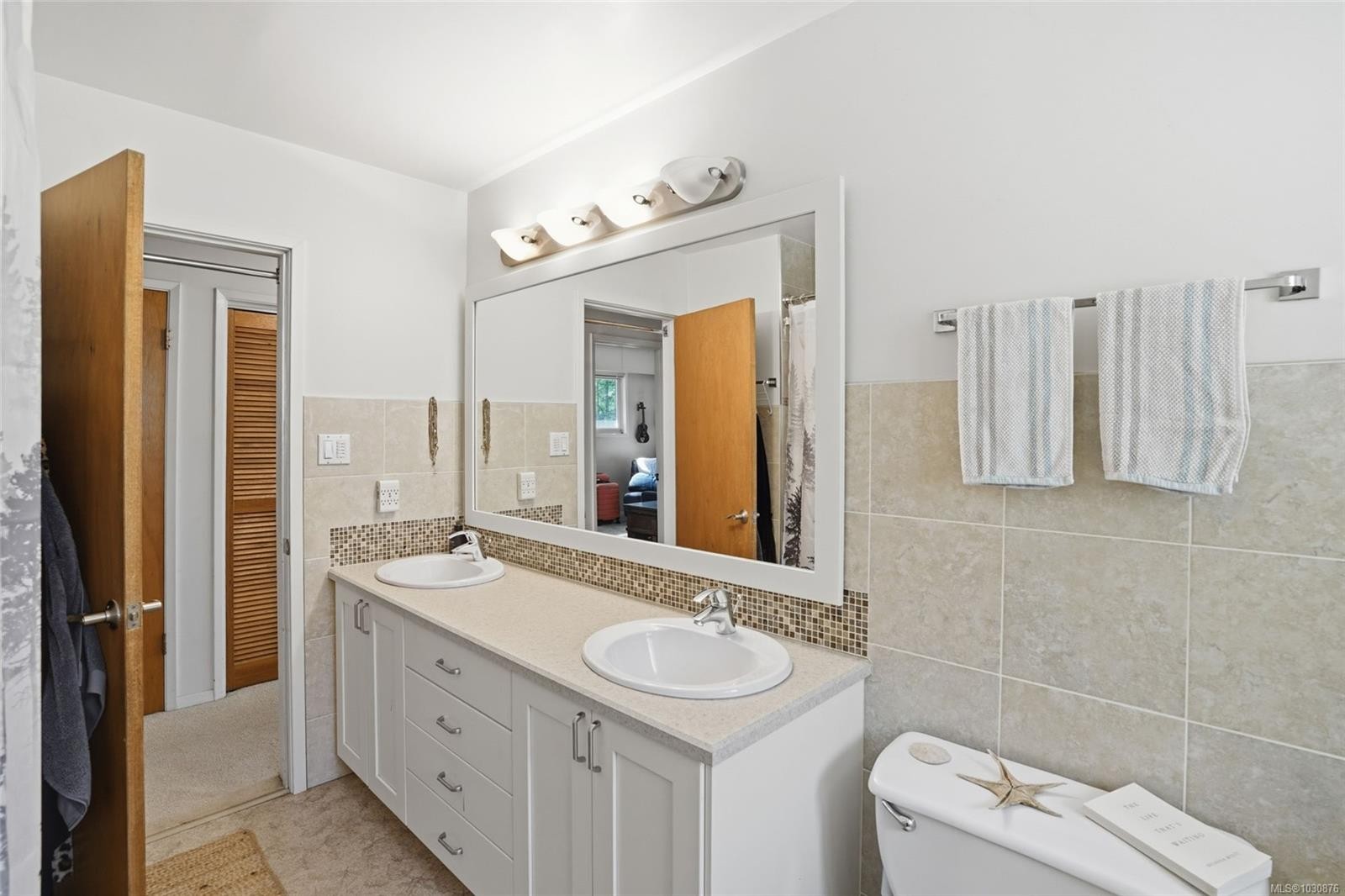 2687 Charles Rd, Nanaimo, BC