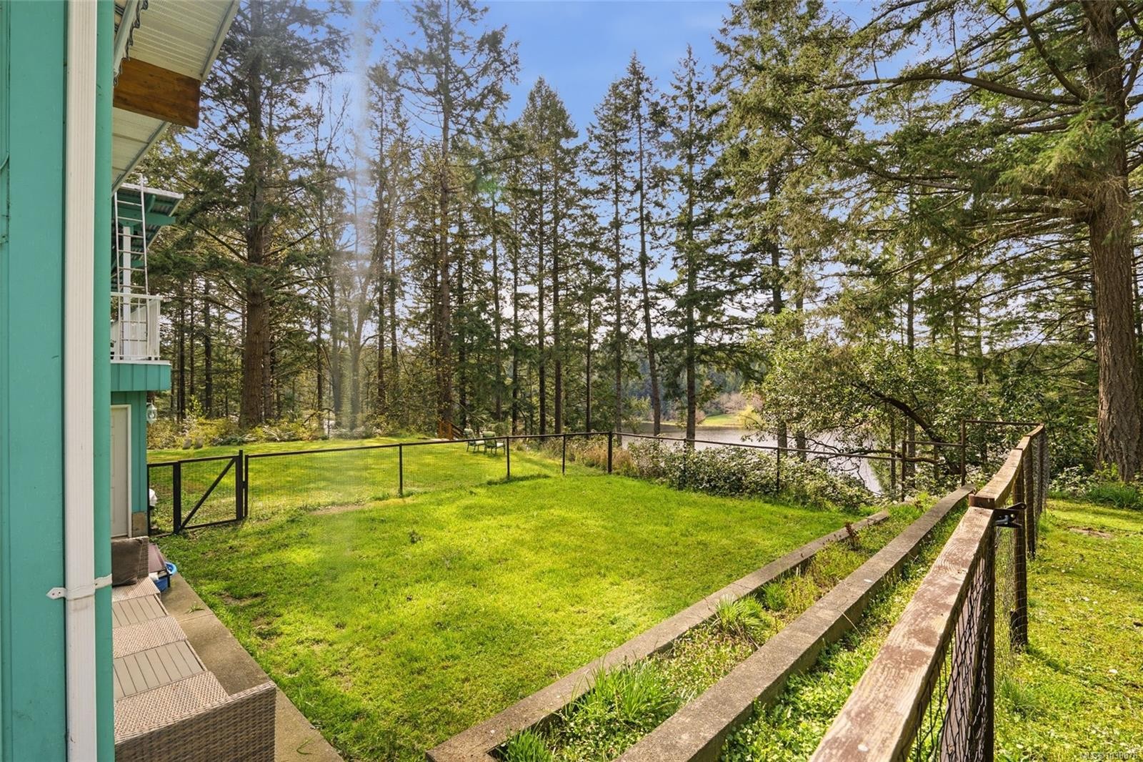 2687 Charles Rd, Nanaimo, BC