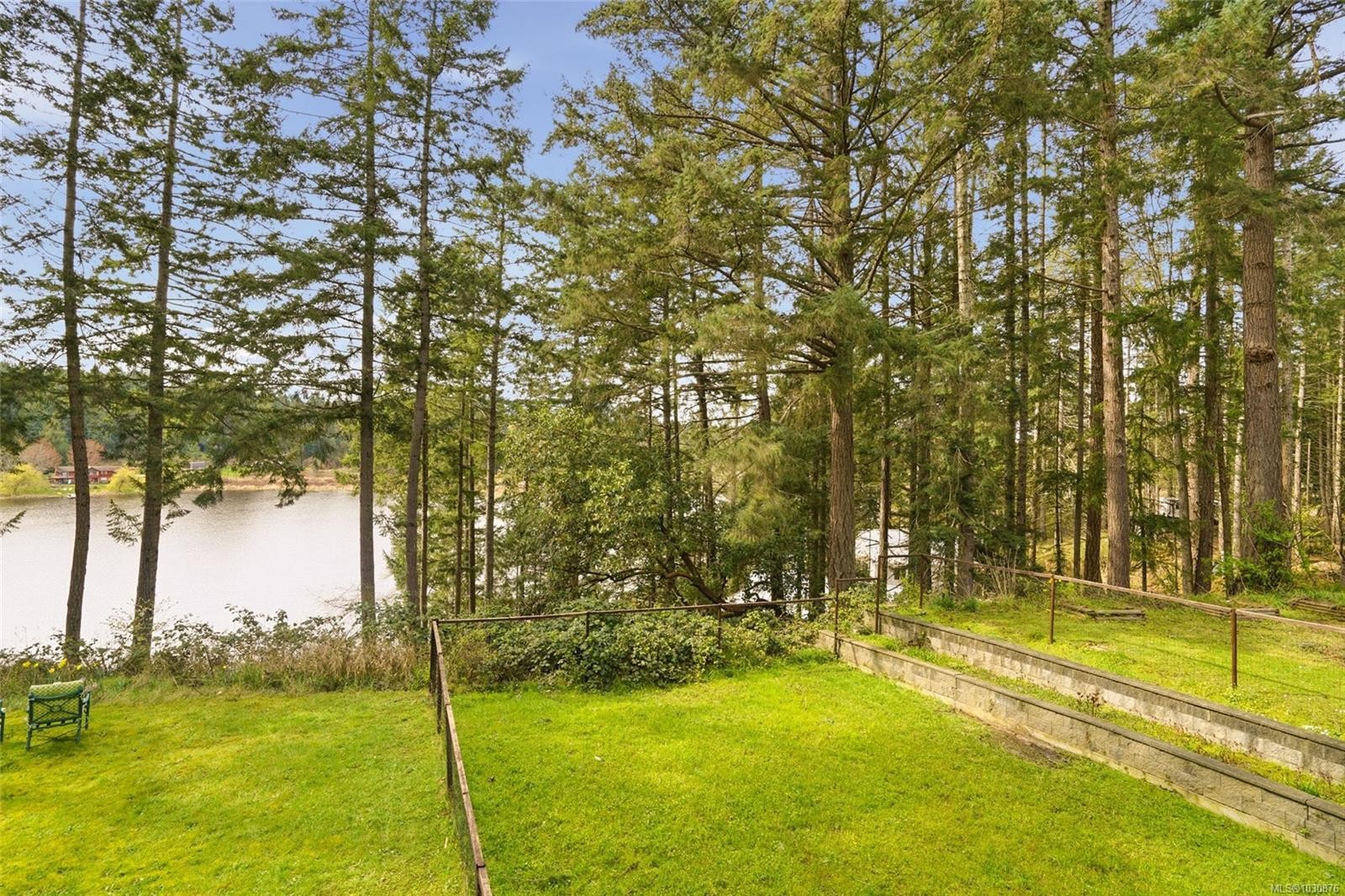 2687 Charles Rd, Nanaimo, BC