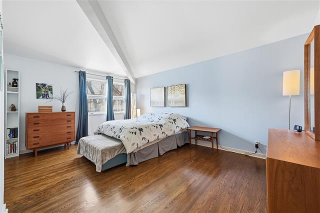 100 Agassiz Dr, Winnipeg, MB