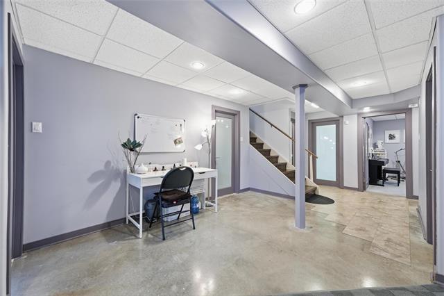 100 Agassiz Dr, Winnipeg, MB