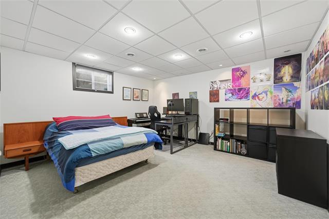 100 Agassiz Dr, Winnipeg, MB