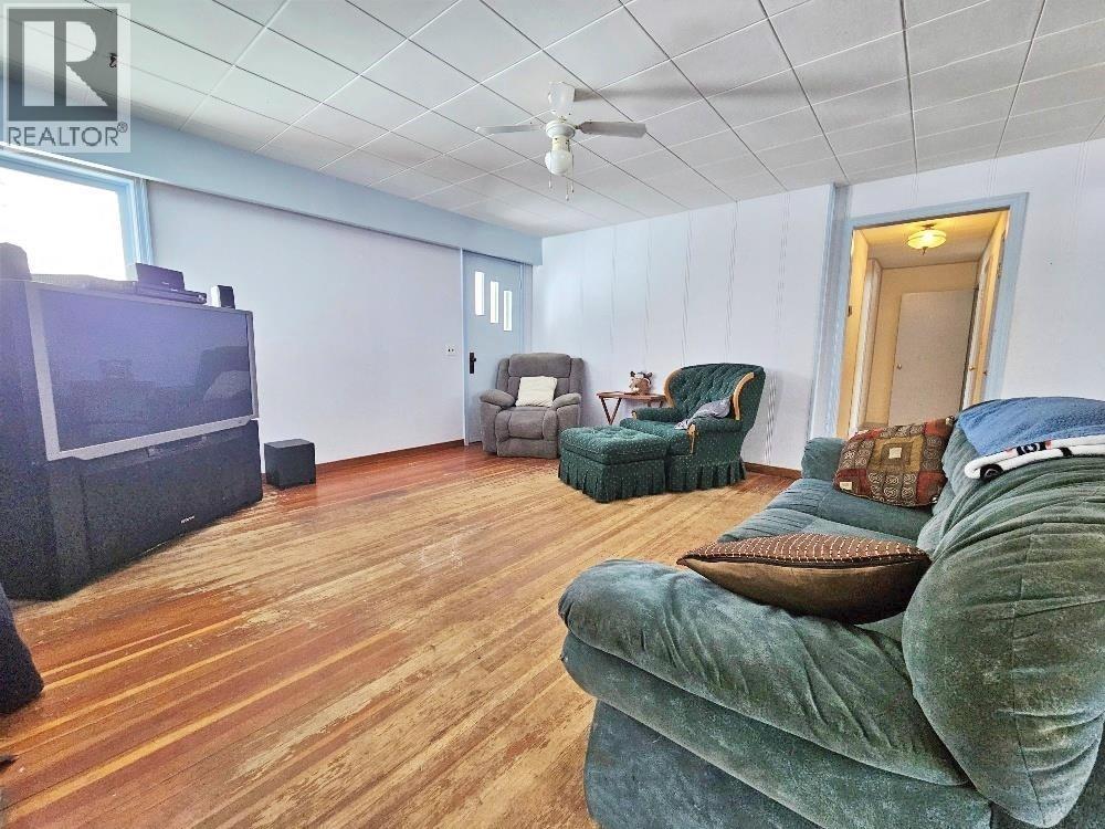 1108 River Park Rd, Quesnel, BC - Indoor