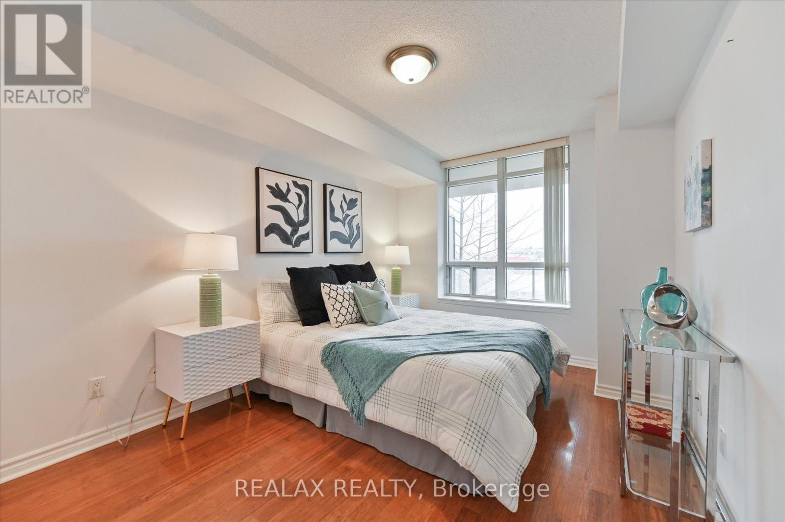 302 - 130 Pond Drive, Markham, ON - Indoor Photo Showing Bedroom