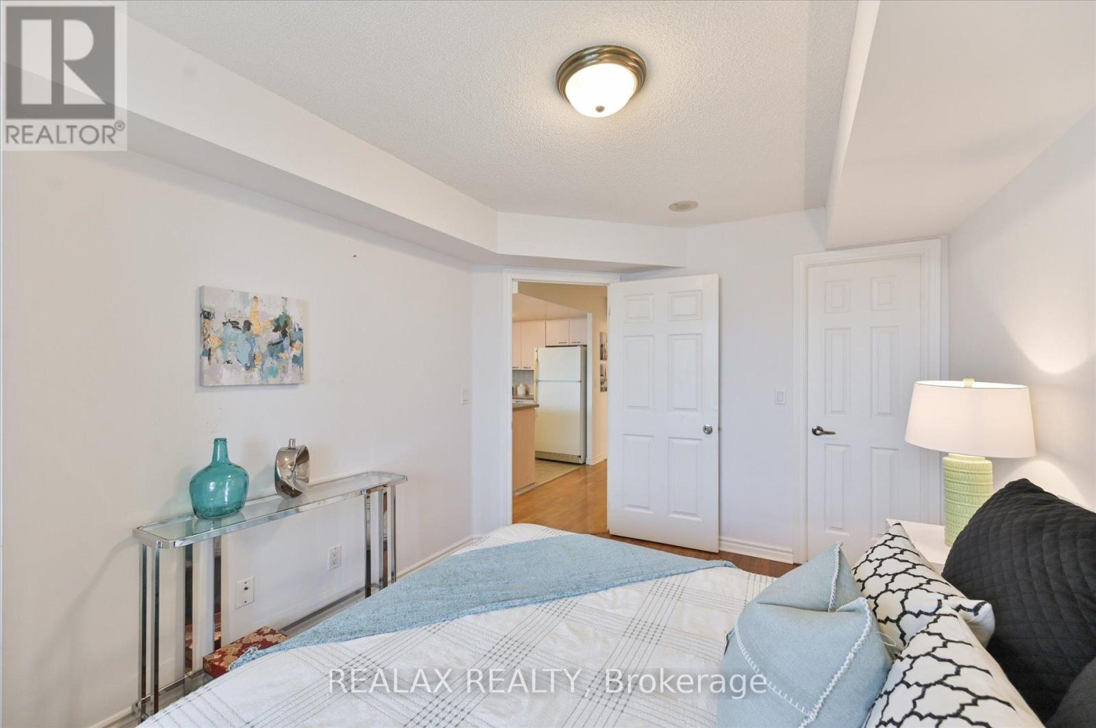 302 - 130 Pond Drive, Markham, ON - Indoor Photo Showing Bedroom