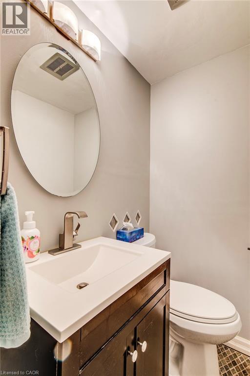 88 Westwood Drive, Kitchener, ON - Indoor Photo Showing Bathroom