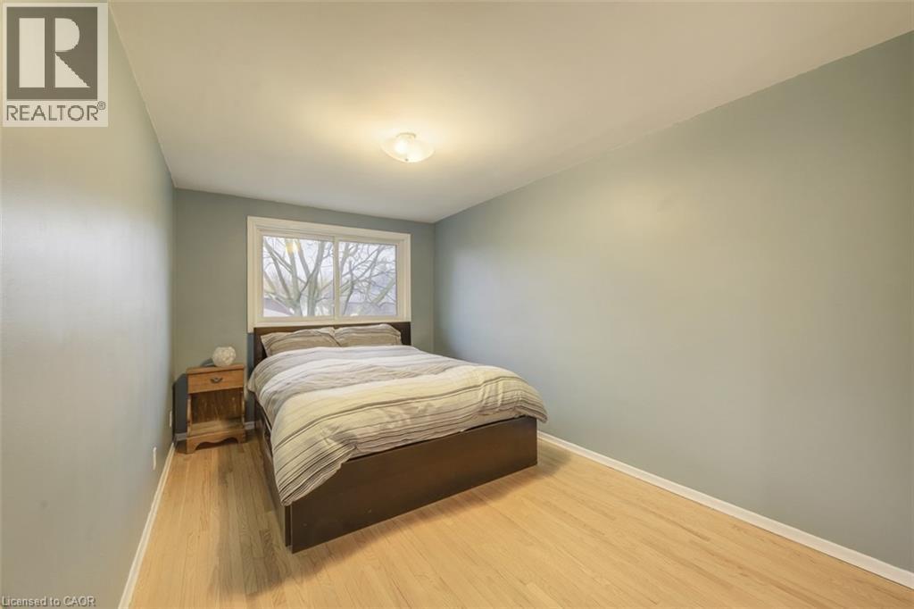 88 Westwood Drive, Kitchener, ON - Indoor Photo Showing Bedroom