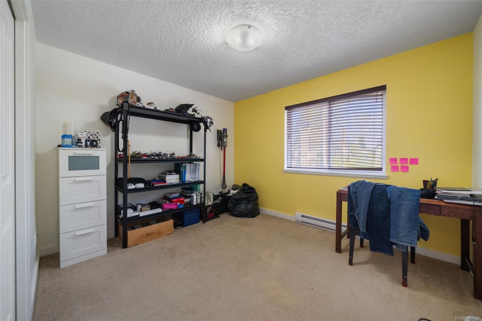 6896 Beaton Rd, Sooke, BC - Indoor Photo Showing Bedroom