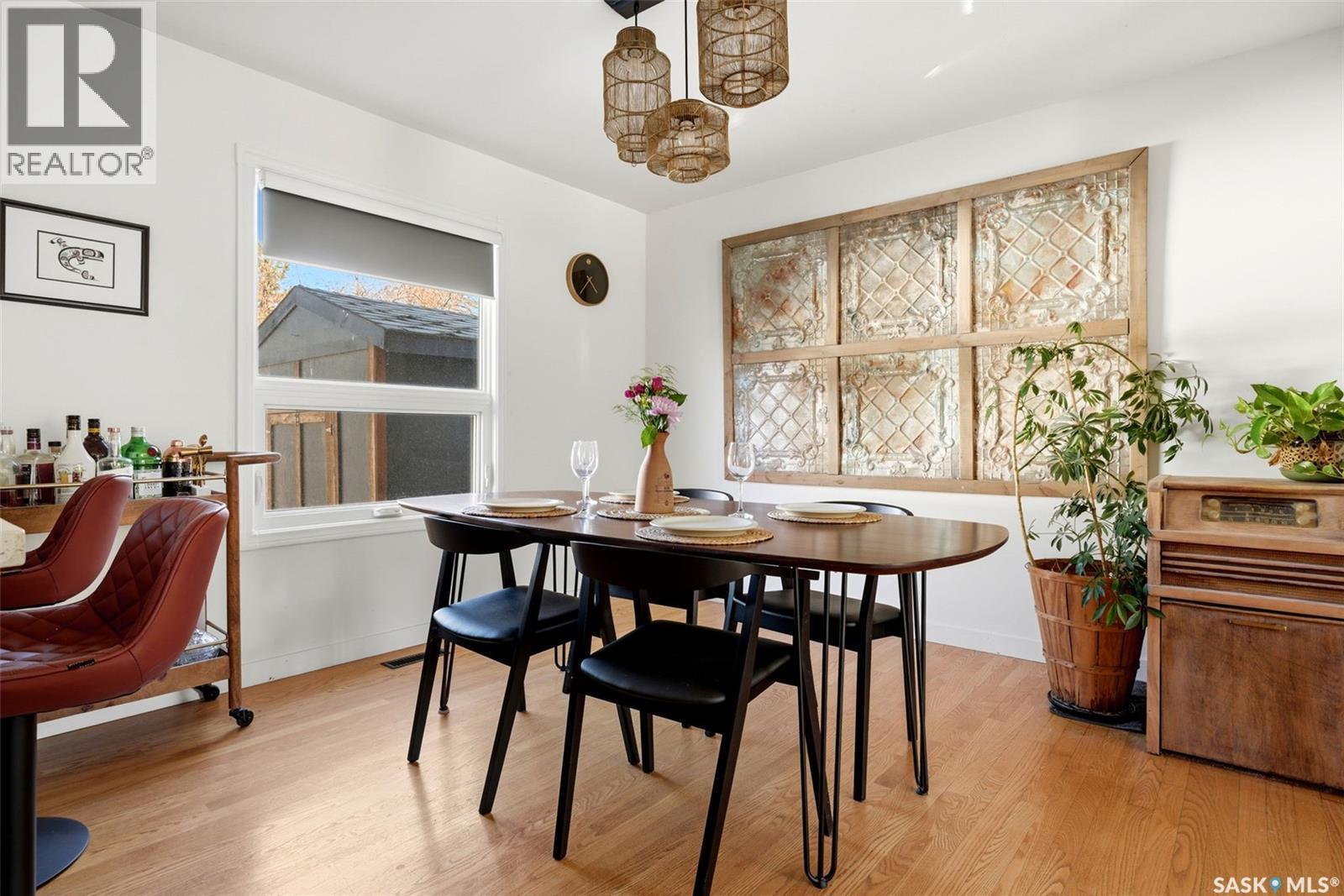 89 Patterson Drive, Regina, SK - Indoor Photo Showing Dining Room