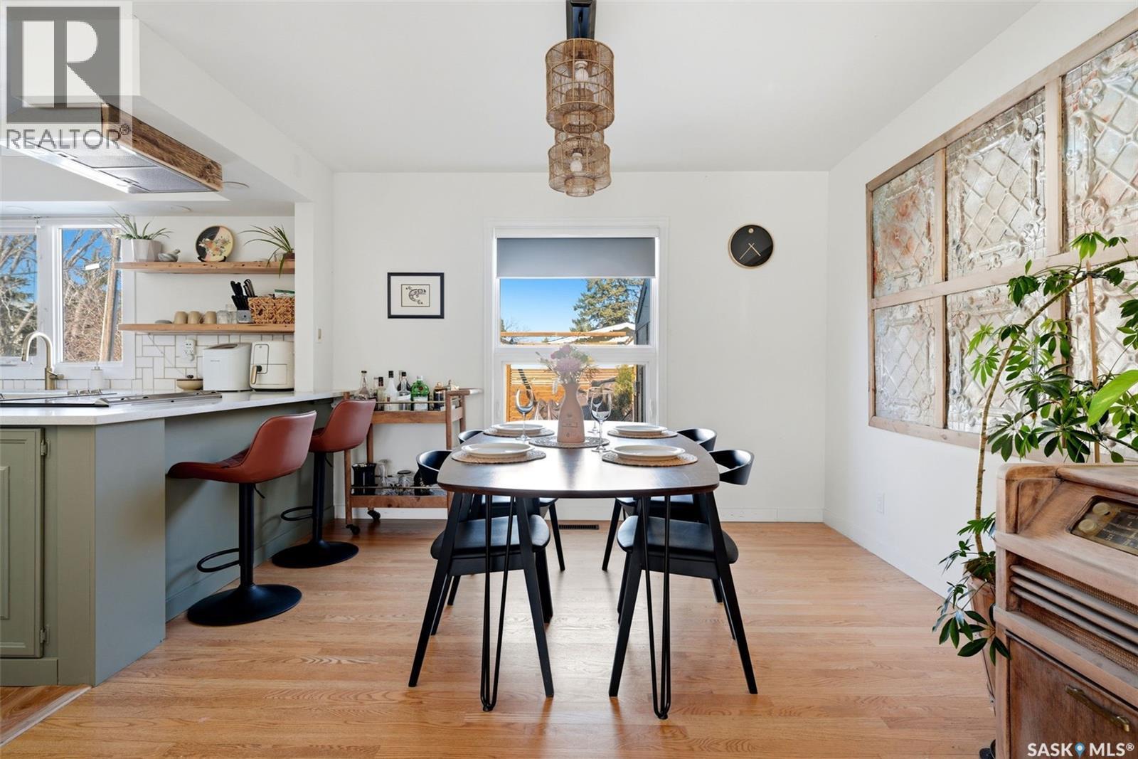 89 Patterson Drive, Regina, SK - Indoor Photo Showing Dining Room