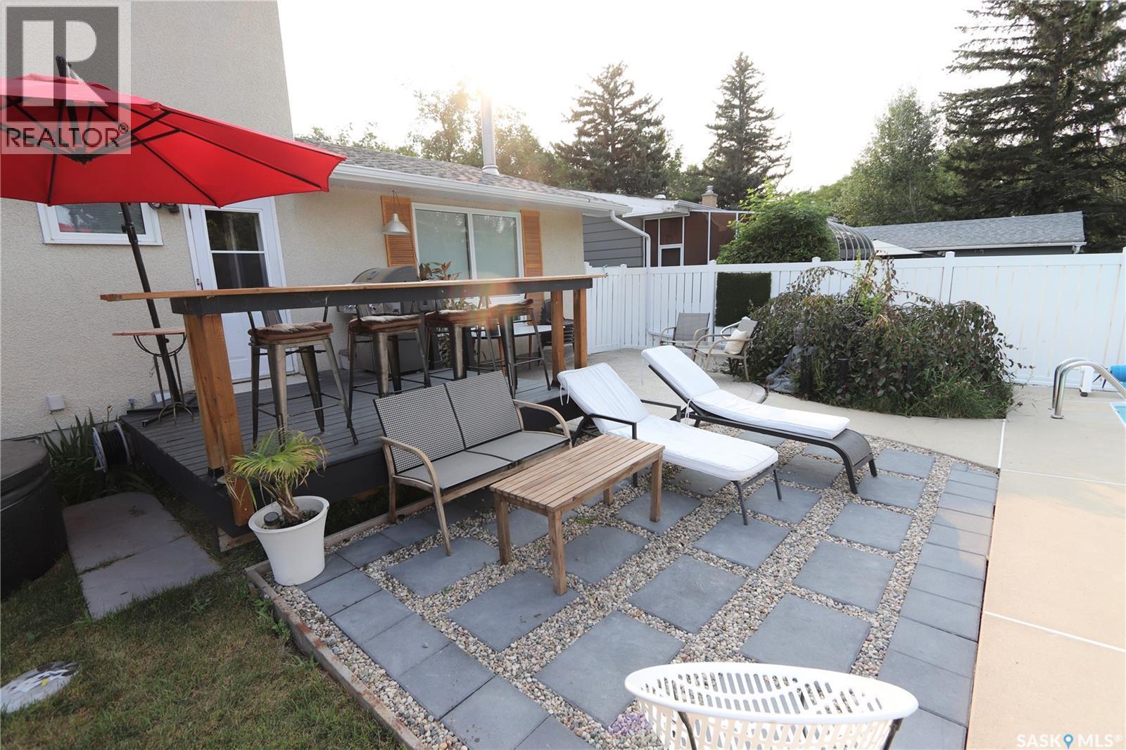 89 Patterson Drive, Regina, SK - Outdoor With Deck Patio Veranda