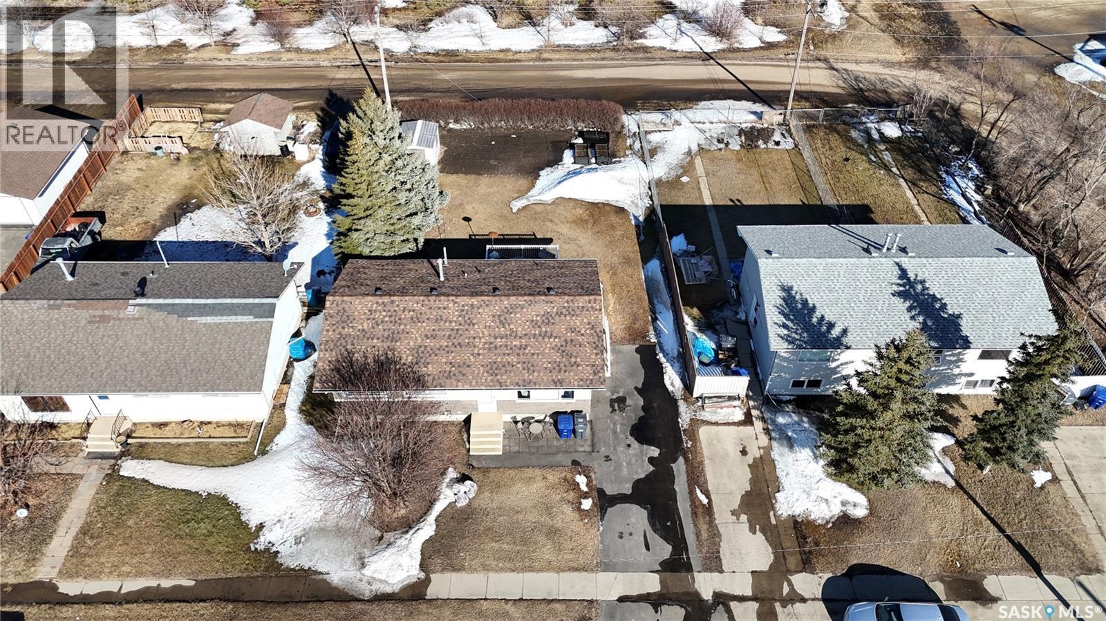 102 Government Road, Davidson, SK - Outdoor