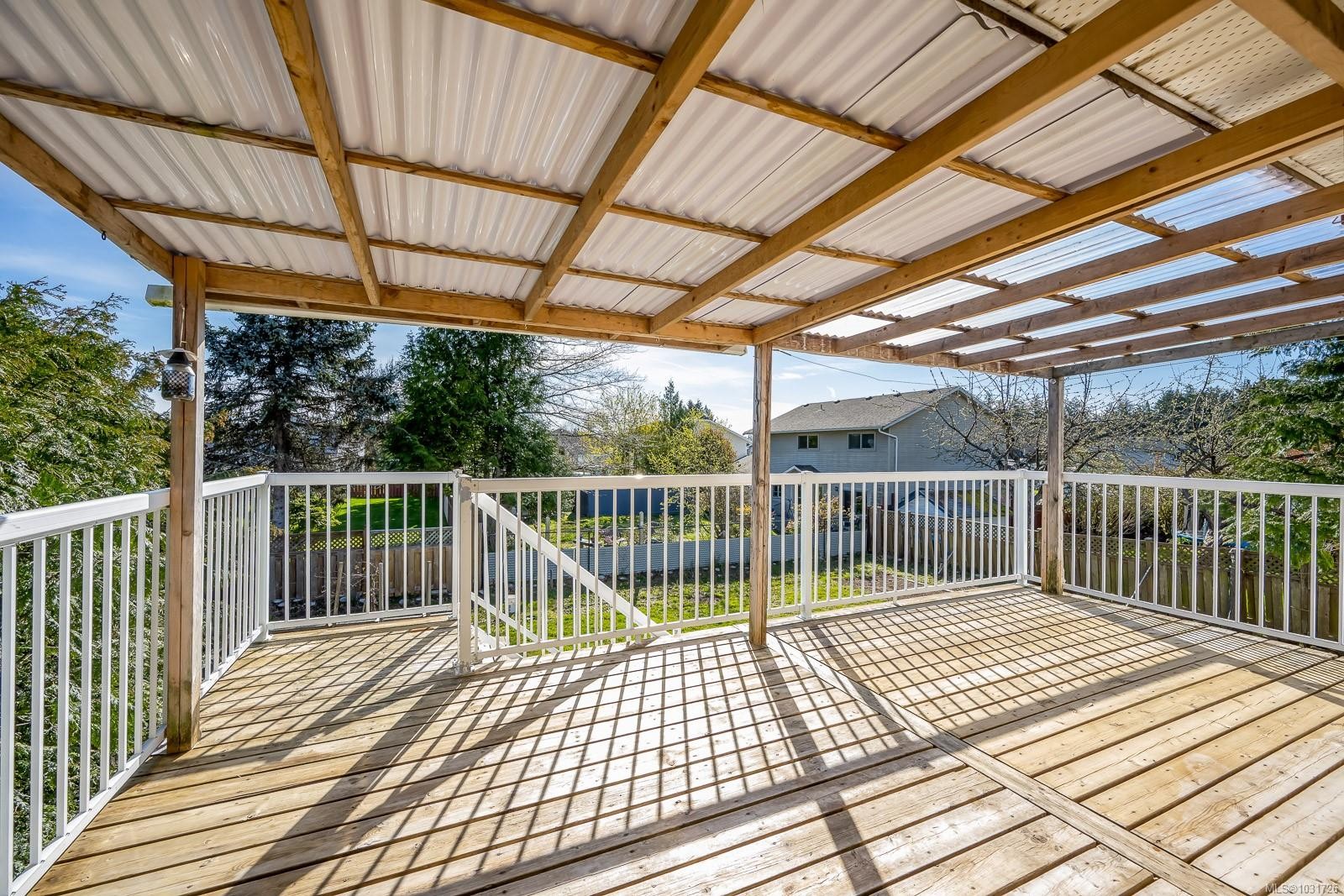 584 Torrence Rd, Comox, BC