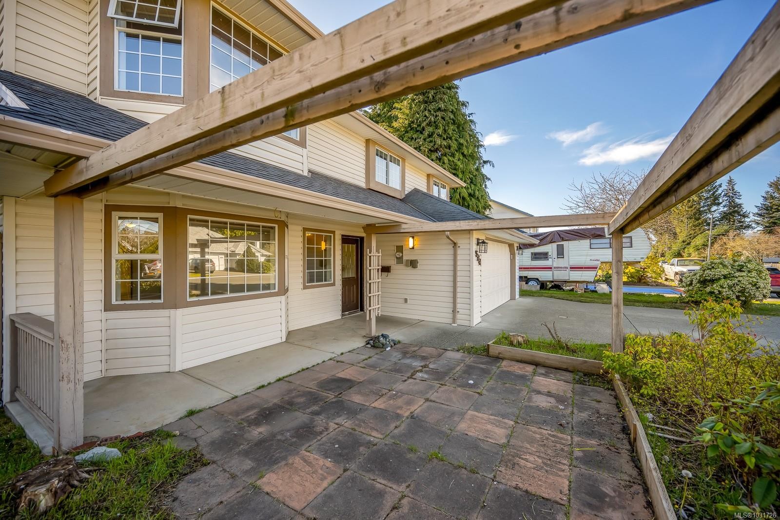 584 Torrence Rd, Comox, BC