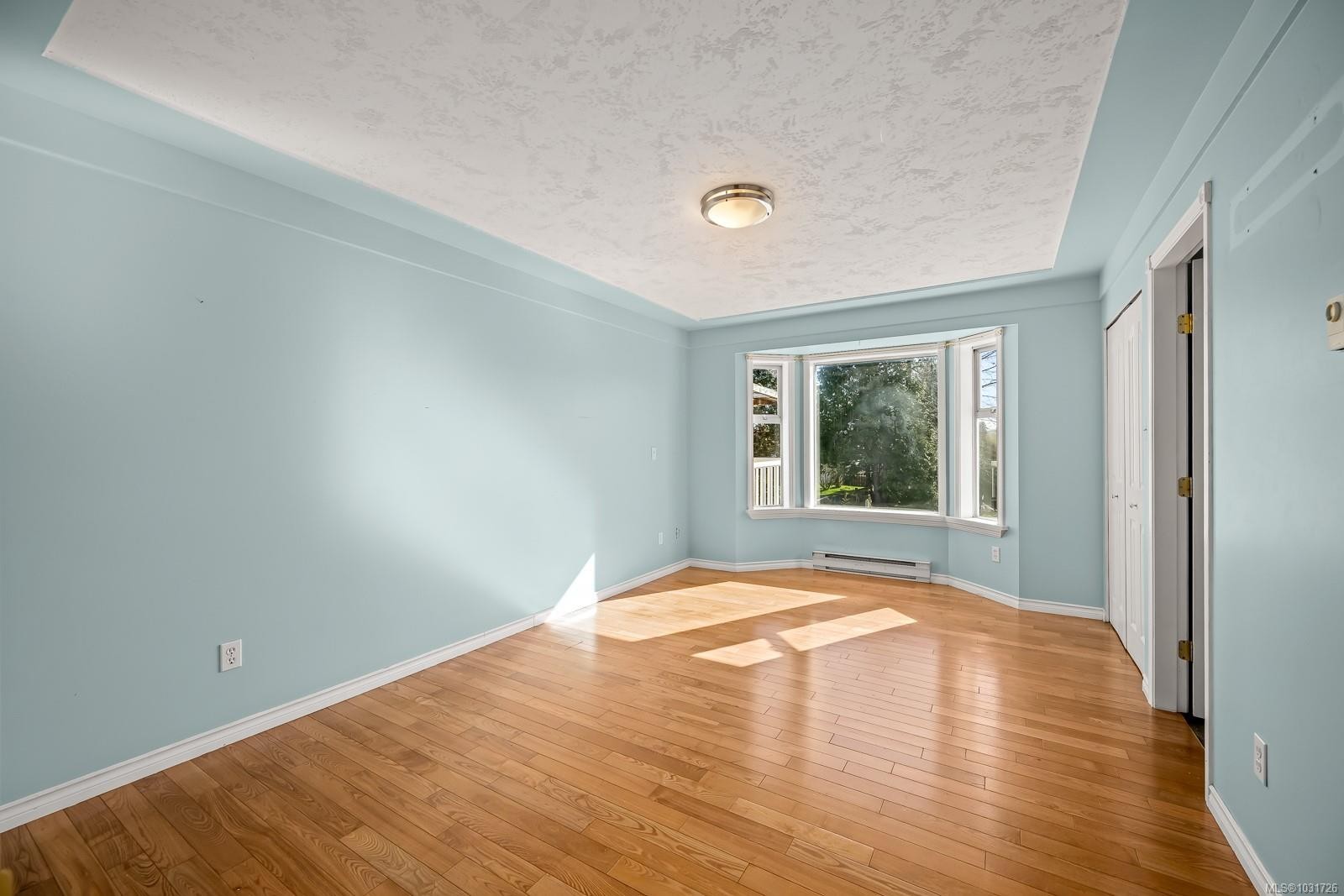 584 Torrence Rd, Comox, BC