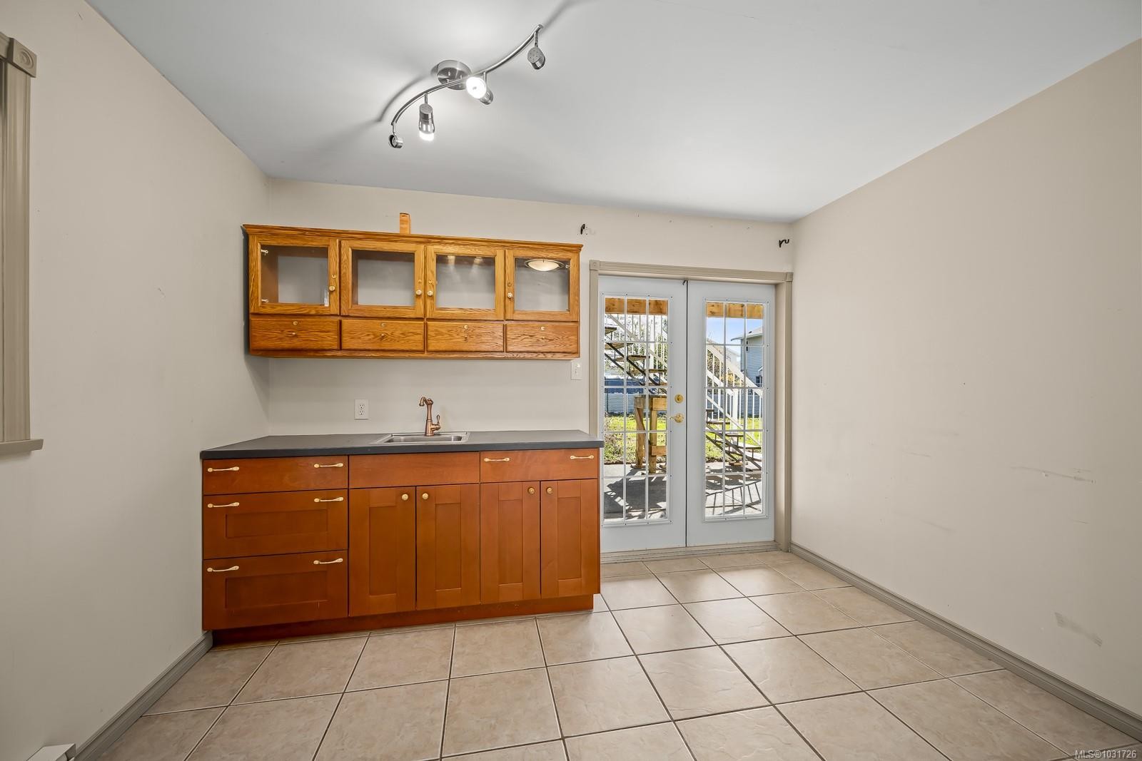 584 Torrence Rd, Comox, BC