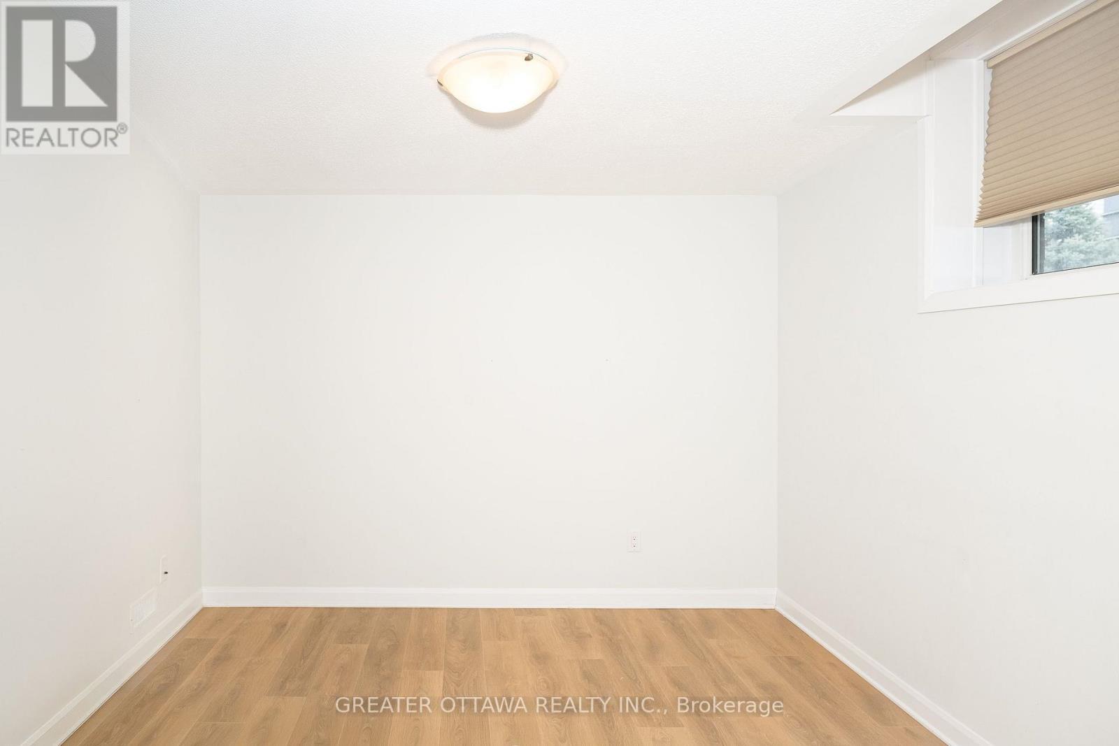 16 - 415 Eldorado Private, Ottawa, ON - Indoor Photo Showing Other Room