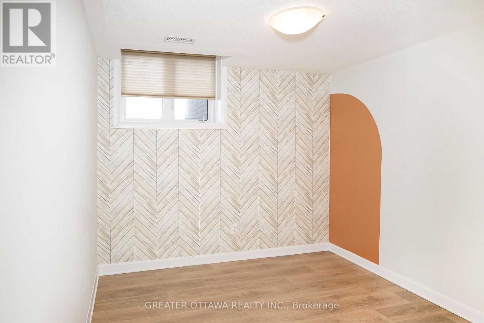 16 - 415 Eldorado Private, Ottawa, ON - Indoor Photo Showing Other Room