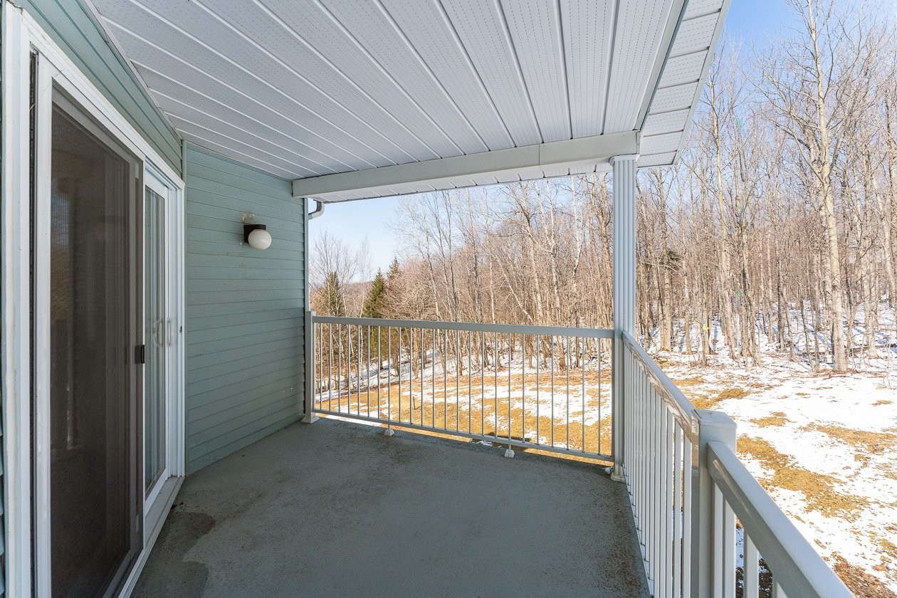 Patio - 168Z - 170Z Ch. Demers, Sutton, QC - Outdoor With Exterior
