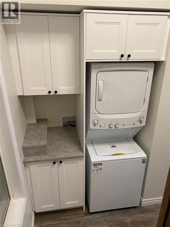 246 Forest Avenue, Hamilton, ON - Indoor Photo Showing Laundry Room