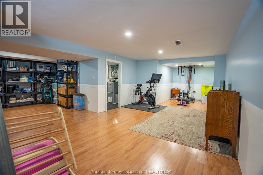 7138 Benoit Drive, Grande Pointe, ON - Indoor