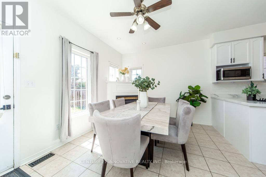 63 Rainbow Valley Crescent, Markham, ON - Indoor Photo Showing Dining Room
