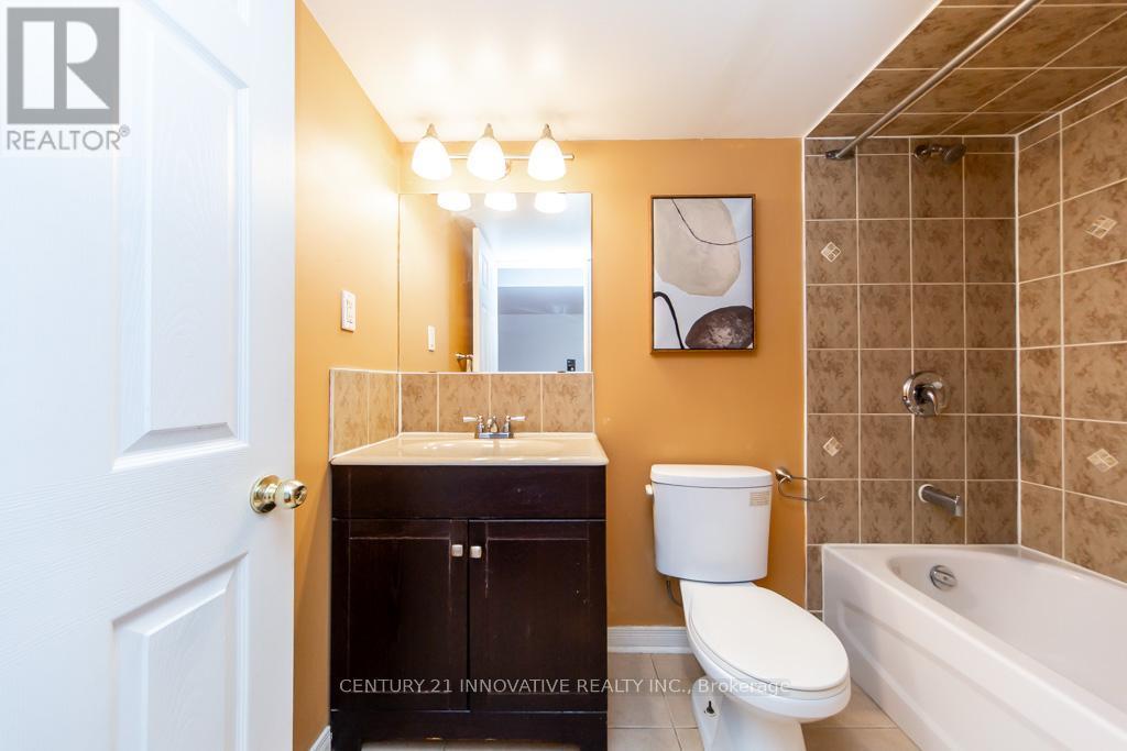 63 Rainbow Valley Crescent, Markham, ON - Indoor Photo Showing Bathroom