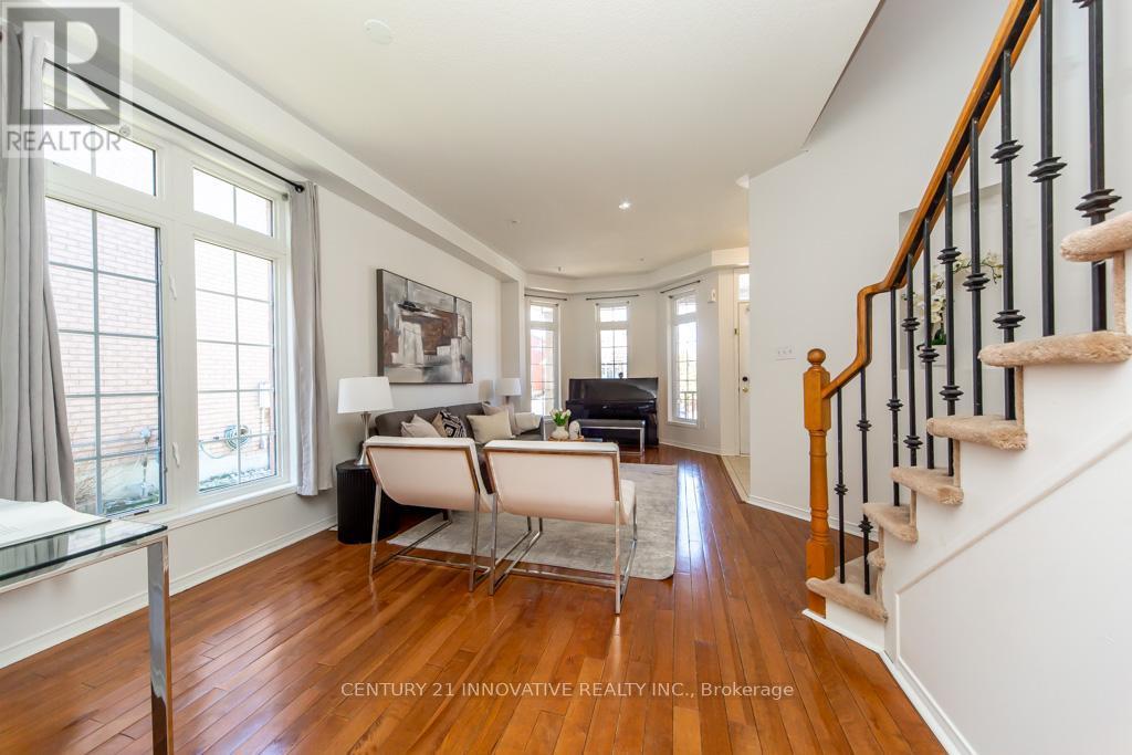 63 Rainbow Valley Crescent, Markham, ON - Indoor Photo Showing Other Room
