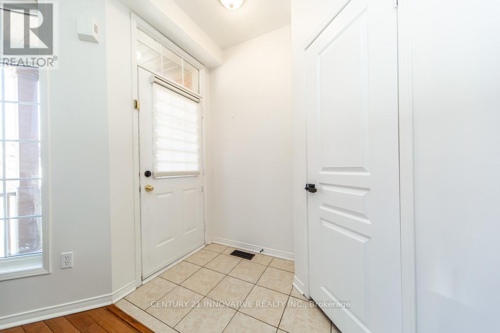 63 Rainbow Valley Crescent, Markham, ON - Indoor Photo Showing Other Room