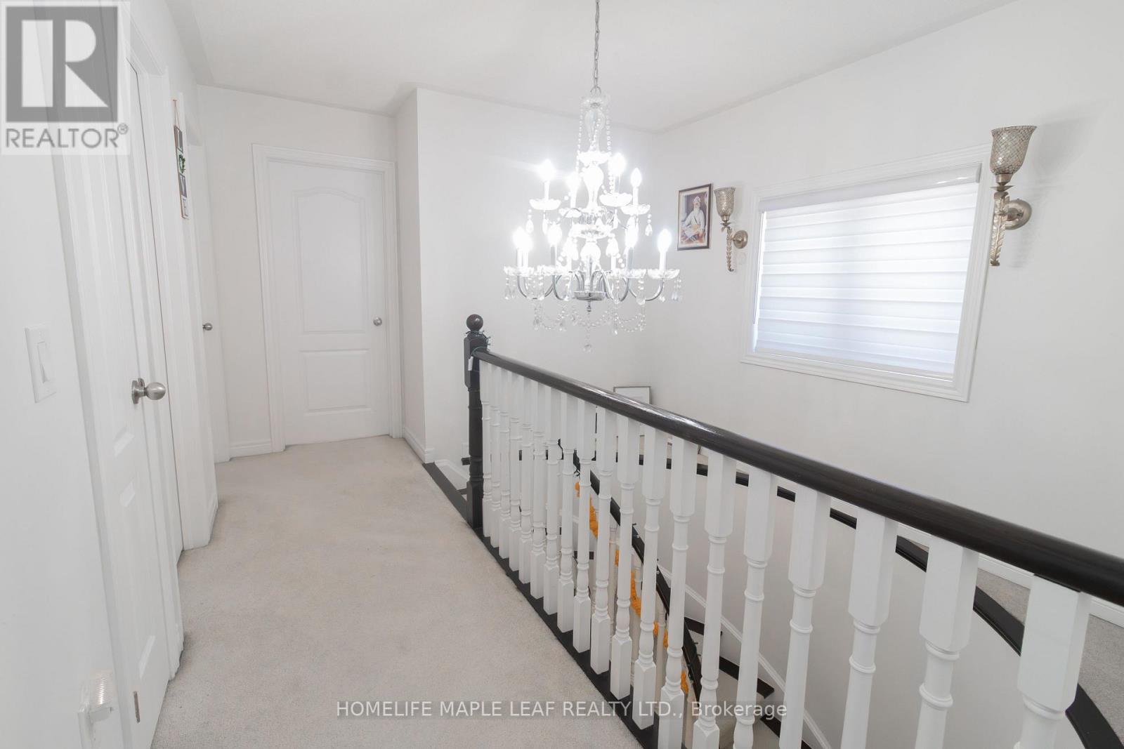 11 Icefall Road, Caledon, ON - Indoor Photo Showing Other Room