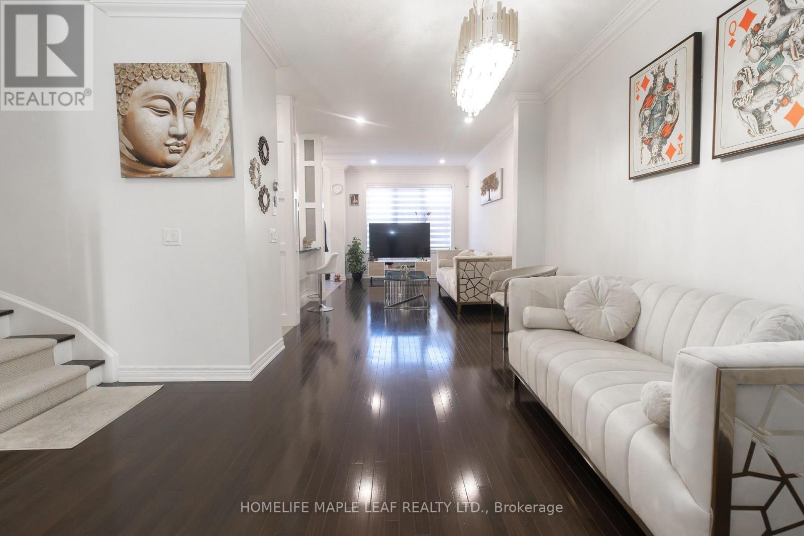 11 Icefall Road, Caledon, ON - Indoor Photo Showing Other Room