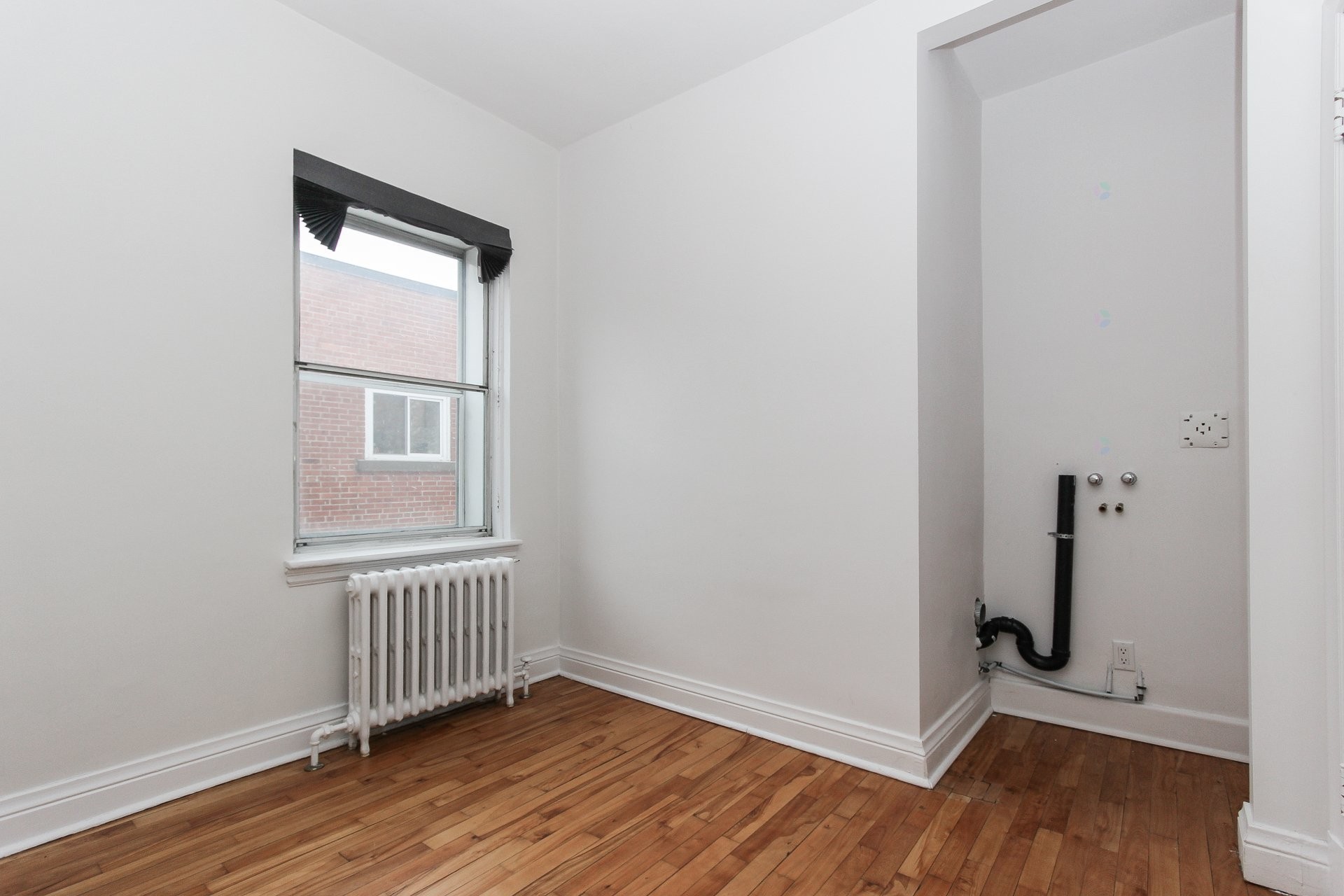 Bedroom - 6119 Av. Somerled, Montréal (Côte-Des-Neiges/Notre-Dame-De-Grâce), QC - Indoor Photo Showing Other Room