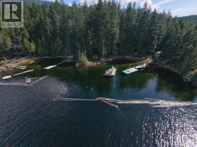 9162 Powell Lake, Powell River, BC