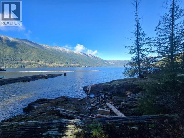 9162 Powell Lake, Powell River, BC
