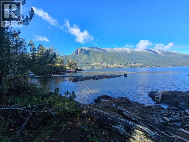 9162 Powell Lake, Powell River, BC