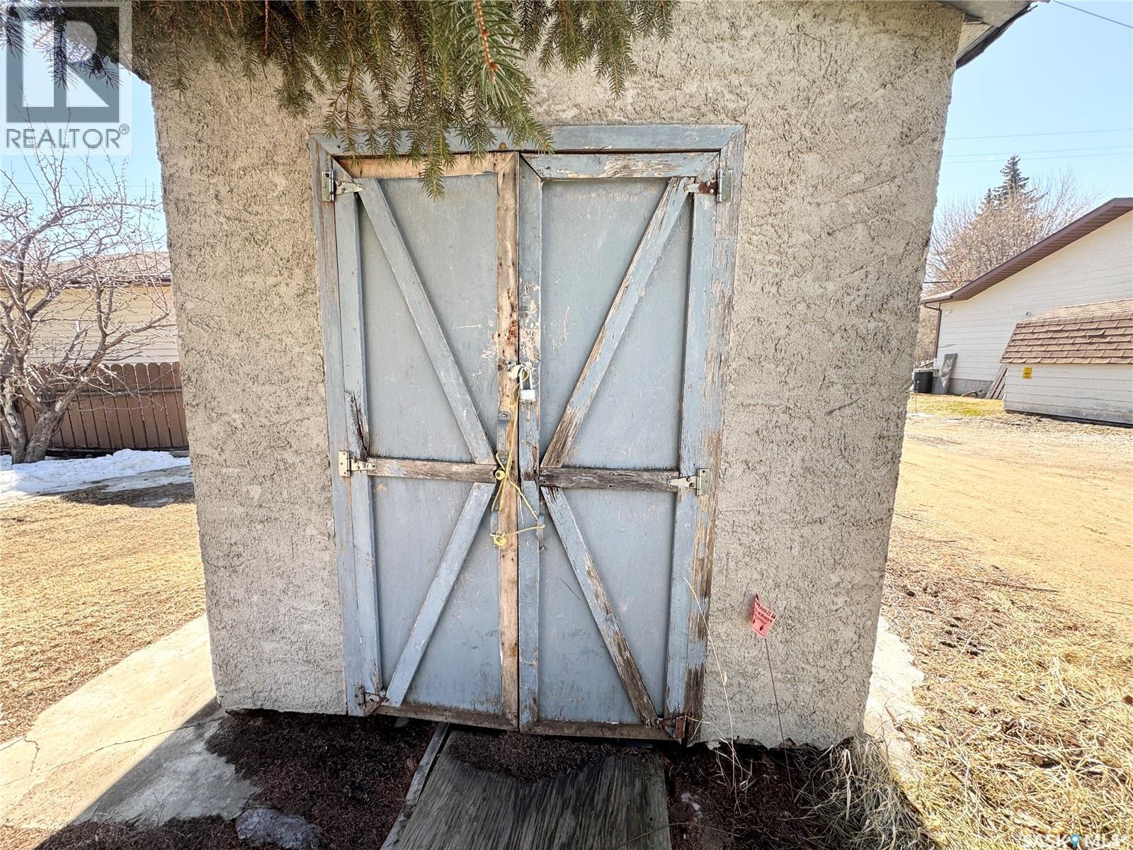 209 Main Street, Wilkie, SK - Outdoor