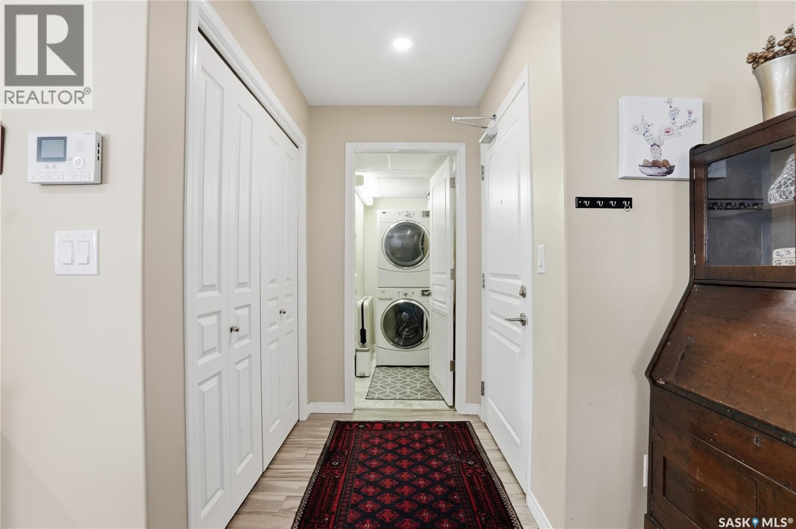 1105 102 Willis Crescent, Saskatoon, SK - Indoor