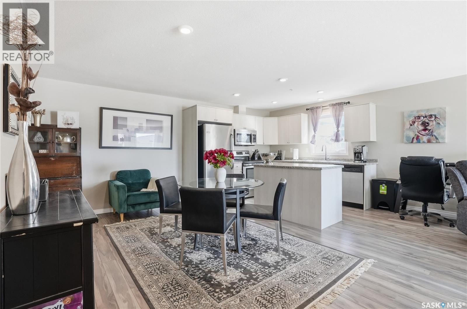 1105 102 Willis Crescent, Saskatoon, SK - Indoor