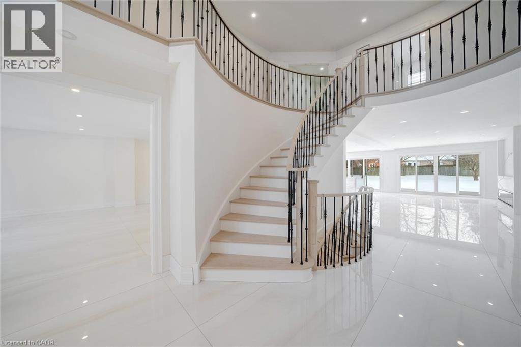 2A Chiltern Hill, Richmond Hill, ON - Indoor Photo Showing Other Room