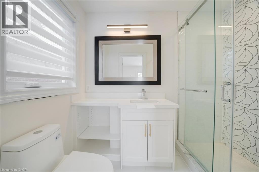 2A Chiltern Hill, Richmond Hill, ON - Indoor Photo Showing Bathroom
